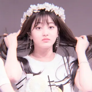 🌷 woman, flower crown, girl, portrait, person, young whatsapp sticker