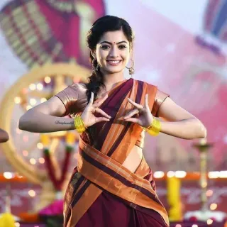 💃 Rashmika Mandanna indiaas, vrouw, sari, actrice, bollywood, portret, glimlach telegram sticker