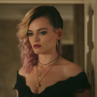 🌸 Maeve Wiley Sex Education mujer, retrato, joven, seria, vestido negro, persona telegram sticker