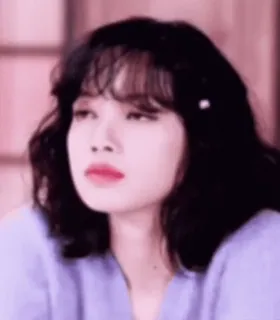 🤨 Lisa Lisa, 韩国流行, 歌手, Blackpink, 偶像 whatsapp sticker