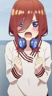 🥀 Miku Nakano The Quintessential Quintuplets Anime, Chica, Auriculares, Lindo, Manga whatsapp sticker