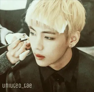 💸 uniuted_tae Person, Make-up, Porträt, Schönheit, Blond, Stil whatsapp sticker