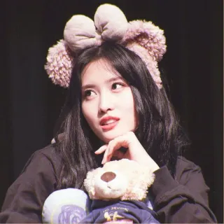 🩰 Frau, Porträt, süß, koreanisch, Idol telegram sticker