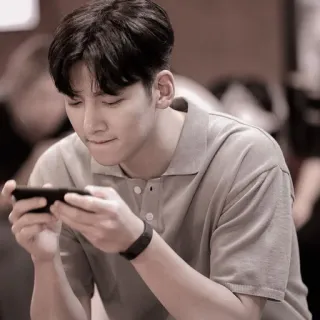 🚬 man, aziatisch, games spelen, telefoon, portret, koreaans, acteur telegram sticker