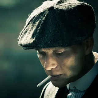🚬 Thomas Shelby Peaky Blinders Thomas Shelby, Peaky Blinders, thuốc lá, mũ nồi, đàn ông telegram sticker