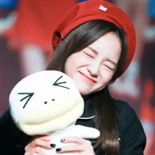 😆 femme, sourire, rouge, mignon, bonheur, peluche telegram sticker
