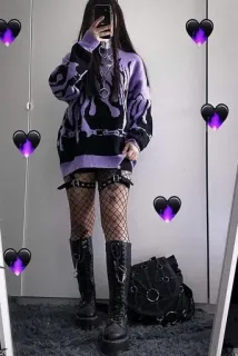 💜 Mode, Gothic, Lila, Pullover, Stiefel, Stil, Outfit telegram sticker