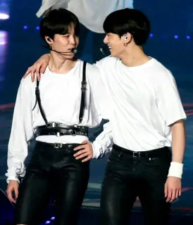 ⛓ kpop, coreano, música, idol, banda, grupo, performance, palco telegram sticker