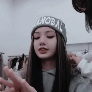 ♟ Lisa ANOBAL Lisa, 韩国流行音乐, Blackpink, 歌手, 名人, 亚洲人 whatsapp sticker