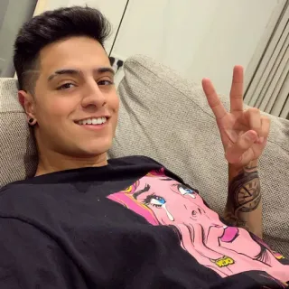 ✌️ telegram sticker
