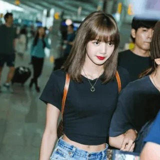 ☁️ Lisa kpop, Лиса, blackpink, музыка, айдол, певица, мода аэропорта, знаменитость telegram sticker