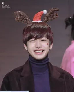🌚 noël, kpop, idol, fête, coréen, tenue noël whatsapp sticker
