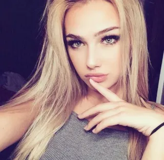 🤫 woman, girl, portrait, blonde, beauty, selfie telegram sticker