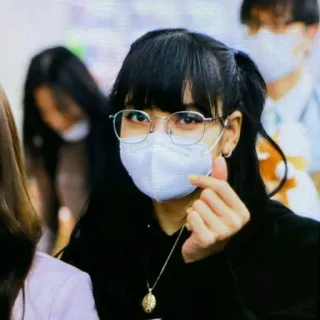 ♥️ Lisa kpop, chanteur, personne, célébrité, femme, asiatique telegram sticker