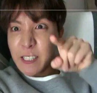 🤨 kpop, cantante, jhope, arrabbiato, faccia buffa, che indica, meme telegram sticker