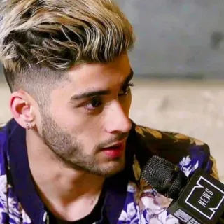 👑 Zayn Malik NEWS Sänger, Promi, Person, Mann, Popstar, Interview telegram sticker