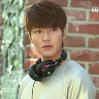 🎧 Lee Min-ho 배우, 한국인, 헤드폰, 사람, 남성, 유명인 telegram sticker