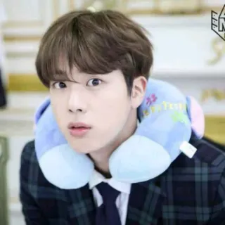 😶 Jin K-pop, певец, портрет, знаменитость, Джин, BTS whatsapp sticker