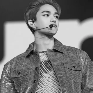 🔗 Lucas penyanyi, K-pop, selebriti, penampil, musik telegram sticker