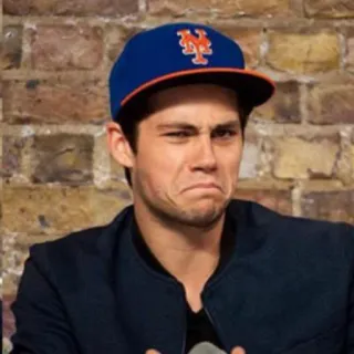 📎 pria, topi baseball, Mets, Dylan O'Brien, potret, orang telegram sticker