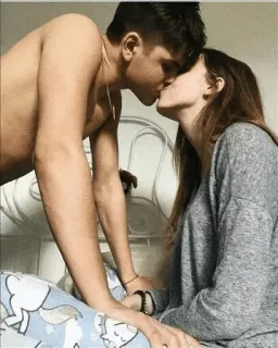 😘 bacio, romance, coppia, amore, affetto telegram sticker