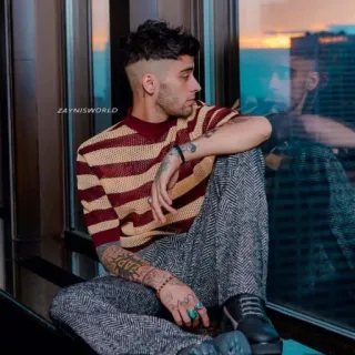 😏 Zayn Malik ZAYNISWORLD 人物, 男性, ポートレート, ゼイン・マリク, 有名人, 歌手 telegram sticker