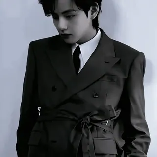 💭 Kim Taehyung kpop, bts, v, 金泰亨, 歌手, 时尚, 肖像 telegram sticker
