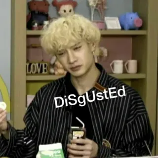 🤢 DiSgUstEd うんざり, ミーム, 表情, ポートレート whatsapp sticker