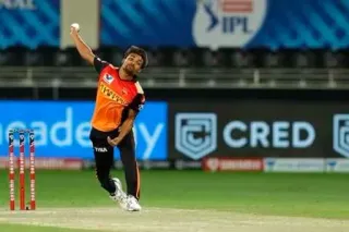 😀 IPL cricket, sports, athlete, bowler, indian premier league, ball, pitch whatsapp sticker