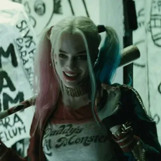 😏 Harley Quinn Suicide Squad Daddy's Lil Monster harley quinn, bate de béisbol, villano, escuadrón suicida, dc comics, margot robbie, personaje de película telegram sticker