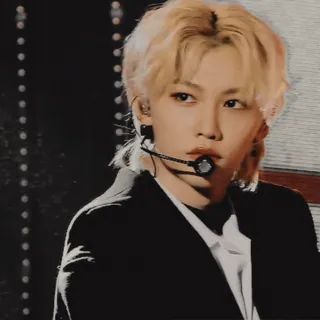 🐤 Felix kpop, idol, straykids, musik, sänger, auftritt, felix telegram sticker