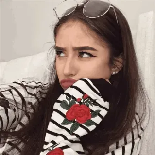 😠 vrouw, meisje, portret, eyeliner, roos, gestreept, bril telegram sticker