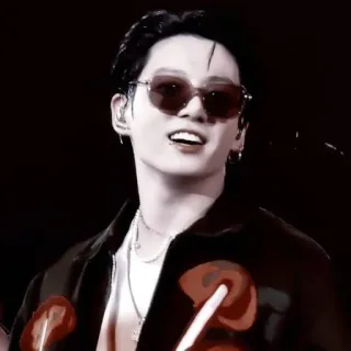 🕺 người, đàn ông, kính râm, kpop, ca sĩ telegram sticker