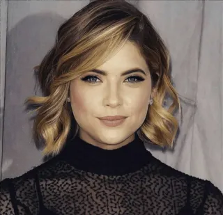 😊 Ashley Benson Schauspielerin, Porträt, blond, Promi, Frau, Schönheit telegram sticker