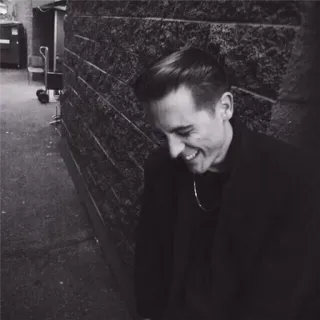 〰 uomo, ritratto, sorridente, bianco e nero telegram sticker