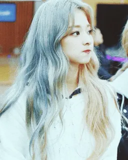 🌧 mulher, K-pop, Ídolo, Retrato, Beleza, Cabelo, feminino whatsapp sticker