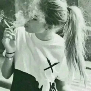 🚬 喫煙, タバコ, ティーン, ブロンド, ライフスタイル whatsapp sticker