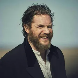😂 Mann, Porträt, Schauspieler, bärtig, lächelnd, im Freien telegram sticker