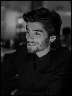 🔜 Zayn Malik 男性, 男, ポートレート, 歌手, 有名人, 白黒, ひげ telegram sticker
