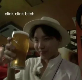▫ clink clink bitch birra, brindisi, celebrazione, bevanda, cappello, persona whatsapp sticker
