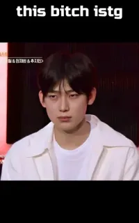 🙂 this bitch istg whatsapp sticker