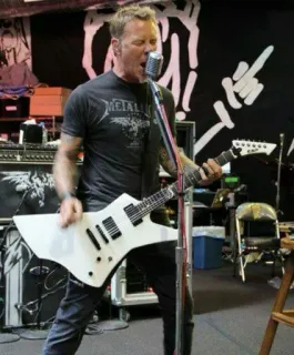 😃 James Hetfield james hetfield, metallica, chitarra, dito medio, musica telegram sticker