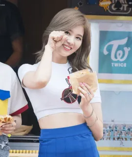 😁 TWICE kpop, girl group, musik, Twice, Sana whatsapp sticker