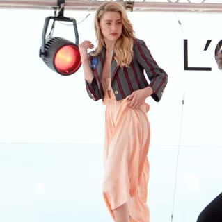 🍧 Amber Heard celebrità, donna, attrice, moda, ritratto whatsapp sticker