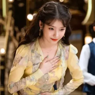 👗 IU IU, chanteuse, actrice, coréenne, célébrité, femme, robe whatsapp sticker