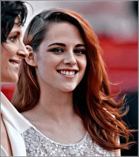 ✨ Kristen Stewart 여자, 여배우, 인물 사진, 유명인, 빨간 머리, 미소 telegram sticker