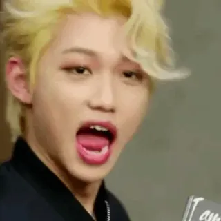 ➖ Felix persona, kpop, cantante, maschio, stray kids, felix telegram sticker