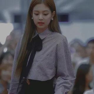 🍃 Jennie kpop, coreia, mulher, cantora, blackpink, celebridade, moda, beleza whatsapp sticker