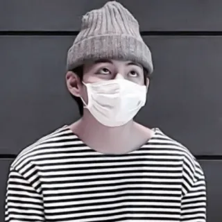🪡 kpop, pessoa, chapéu, máscara, camisa listrada, homem telegram sticker