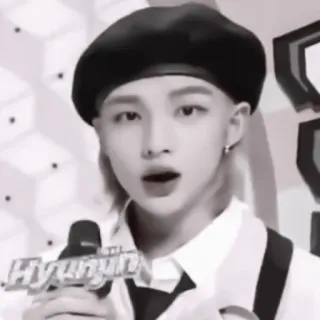 🐾 Hyunjin K-pop, Korean, singer, Hyunjin, Stray Kids telegram sticker